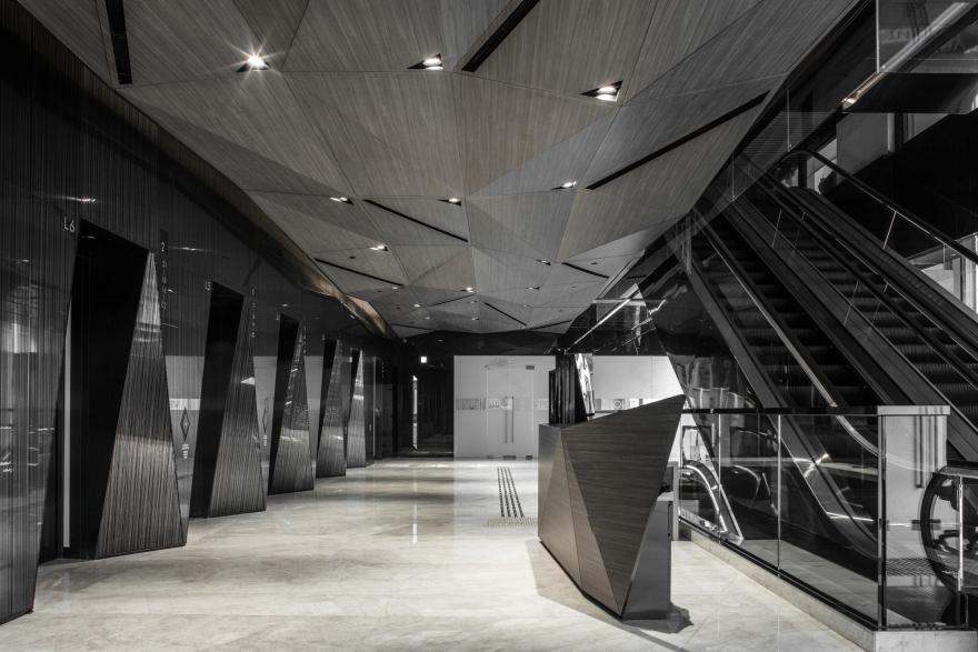 香港 V Point 零售塔——晶莹剔透的购物天堂-15