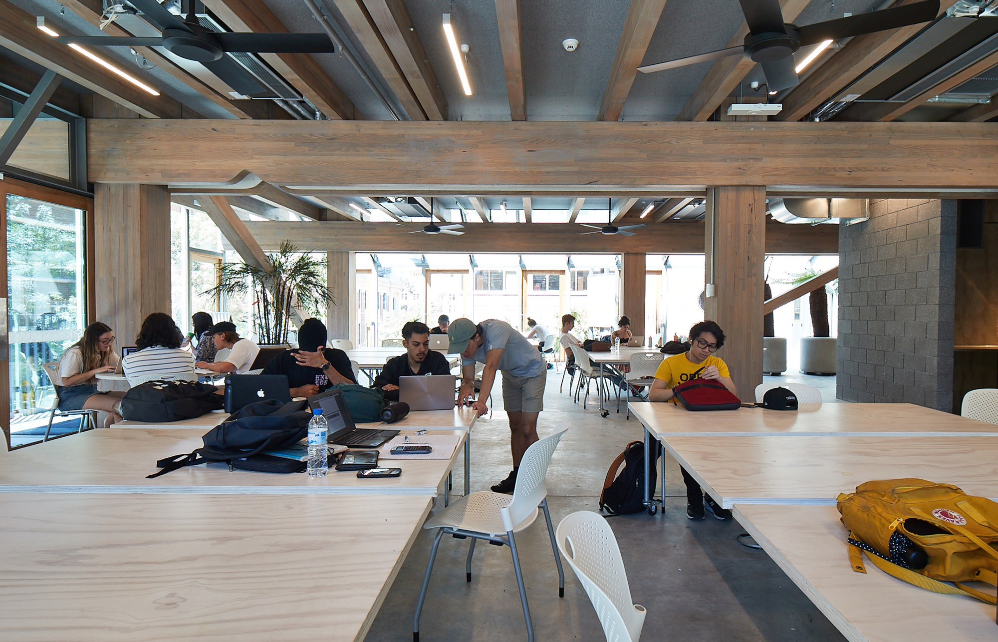 皇家墨尔本理工大学新学术街-41