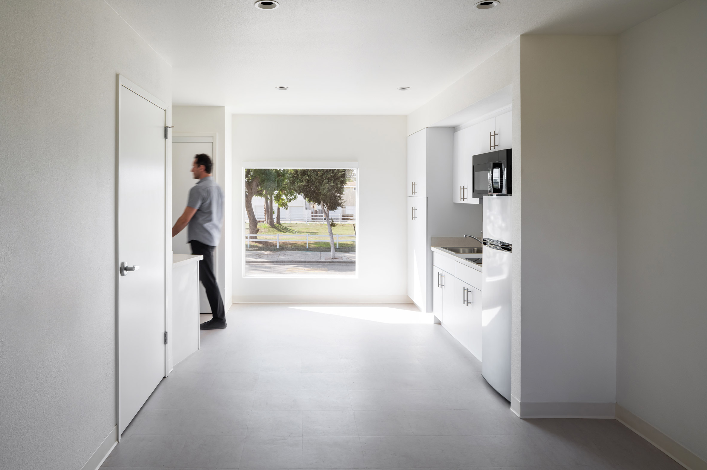 洛杉矶东康普顿汽车旅馆改永久性住房项目丨美国洛杉矶丨Kadre Architects-29