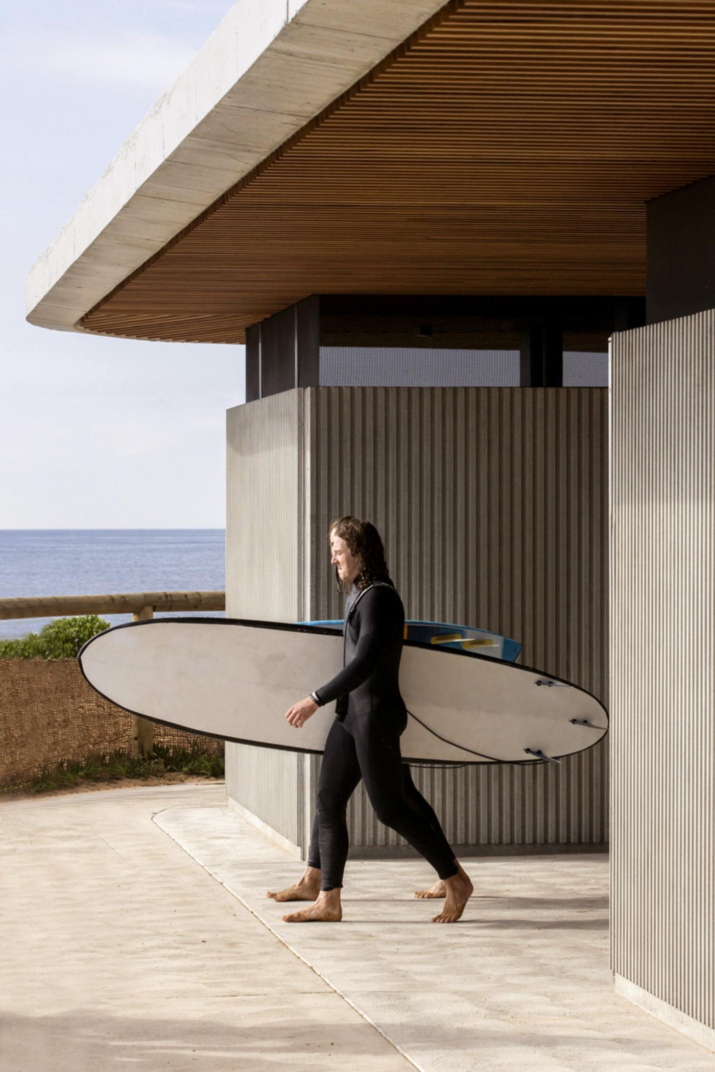 Mona Vale Surf Life Saving Club | 自然与社区的完美融合-3