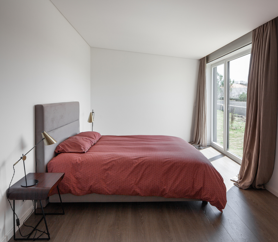 层叠错落的多功能乡村建筑-26