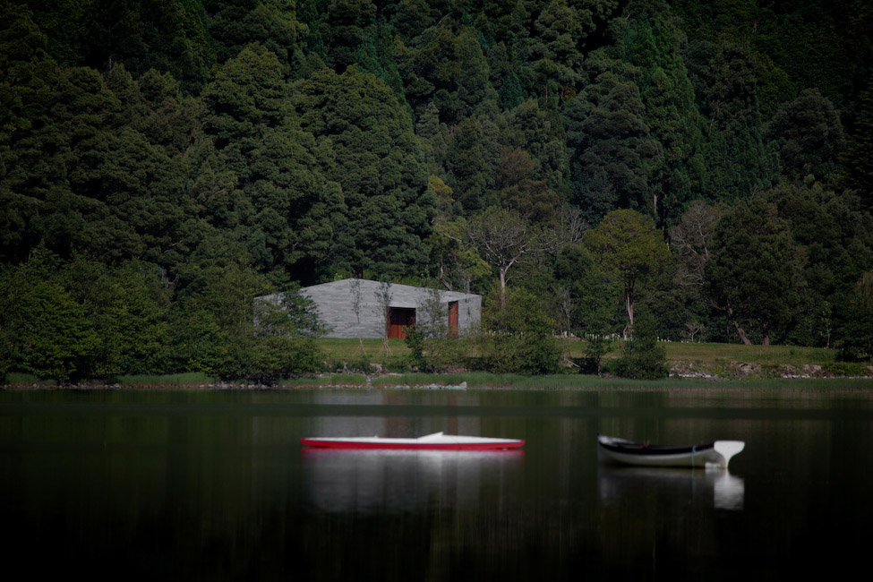 湖畔双砾，葡萄牙 / Aires Mateus-63