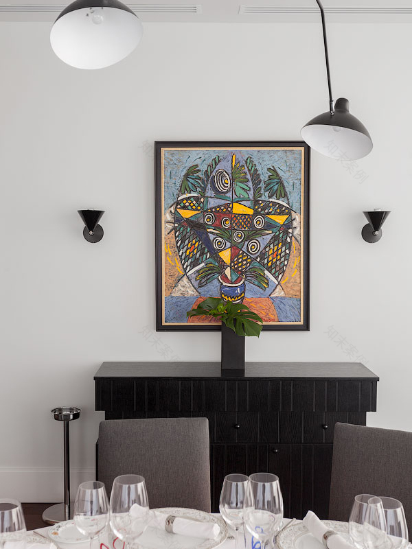 莫斯科 Semifreddo 餐厅 | 砖墙裸露,简约精致-33