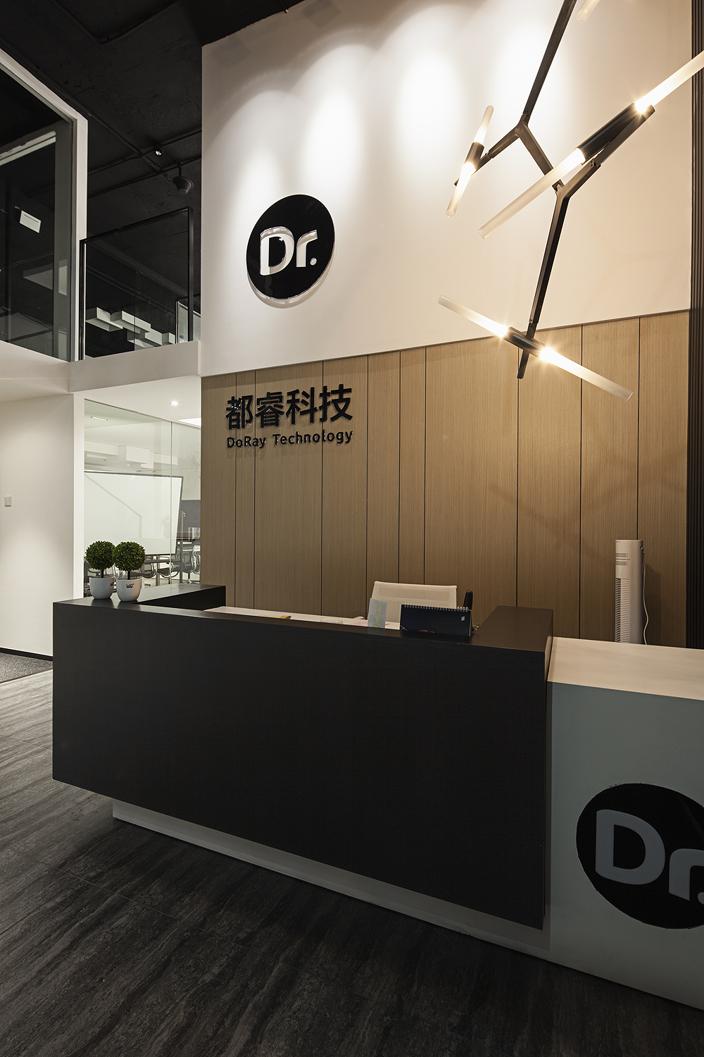 上海都睿科技办公室设计 | 高度利用空间，科技简洁年轻-9