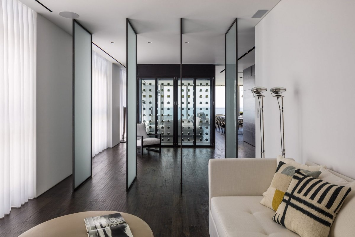 海尔兹利亚 城市海景公寓-17