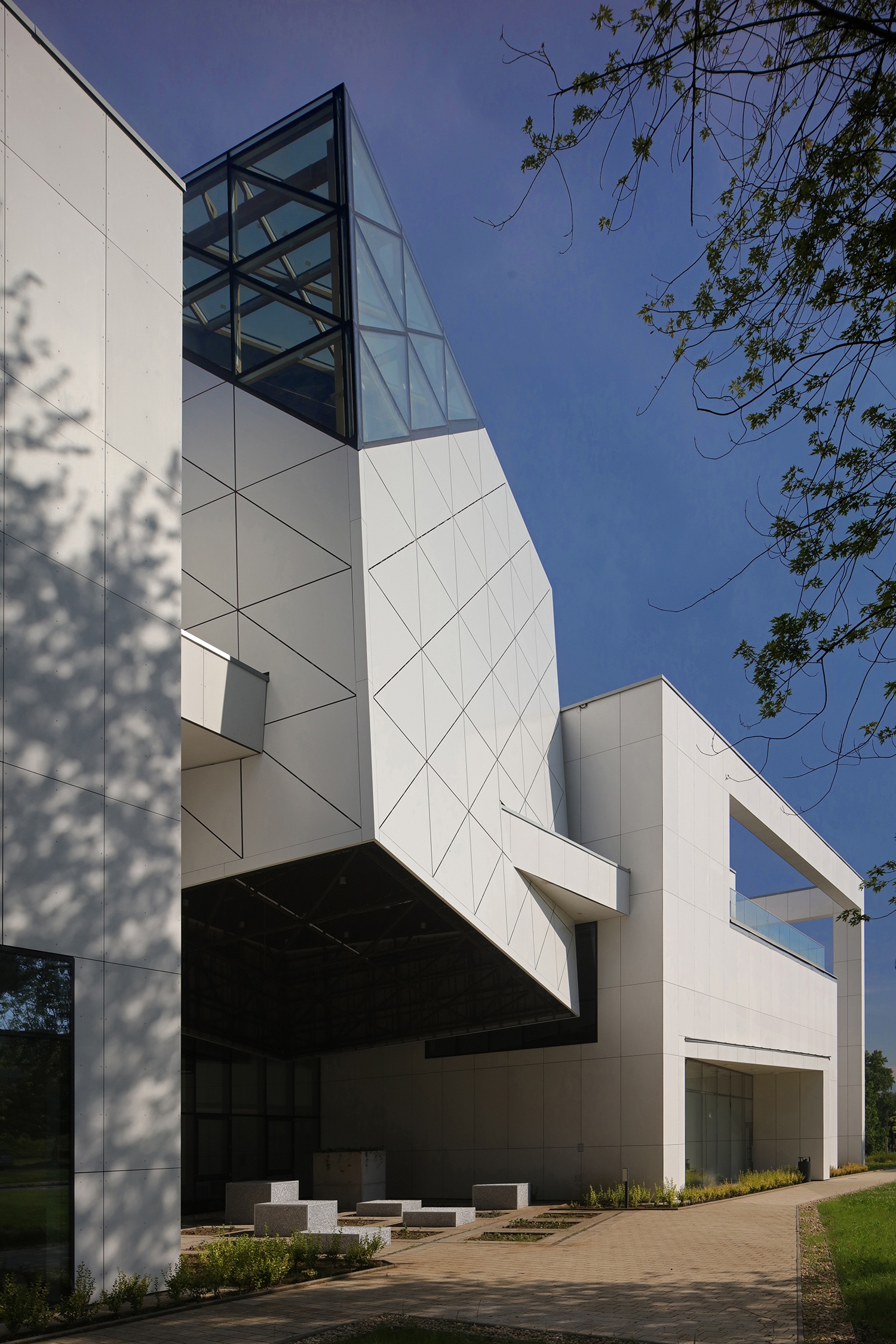 米什科尔茨大学图书馆和档案馆翻新扩建项目-5