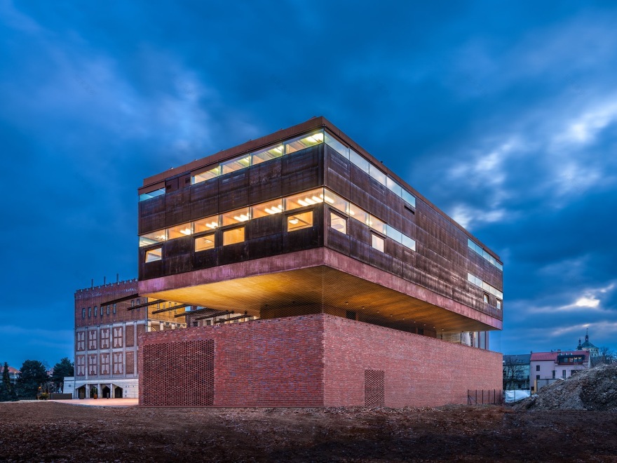 帕尔杜比采自动磨坊公共空间丨捷克帕尔杜比采丨Šépka architekti-208