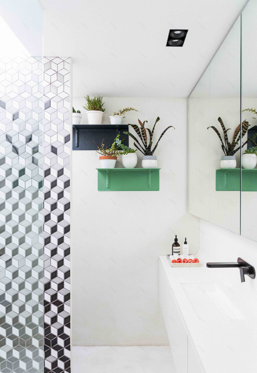 Rooftop pool and vertical garden feature in Fold Architects' pink Cape Town house-29