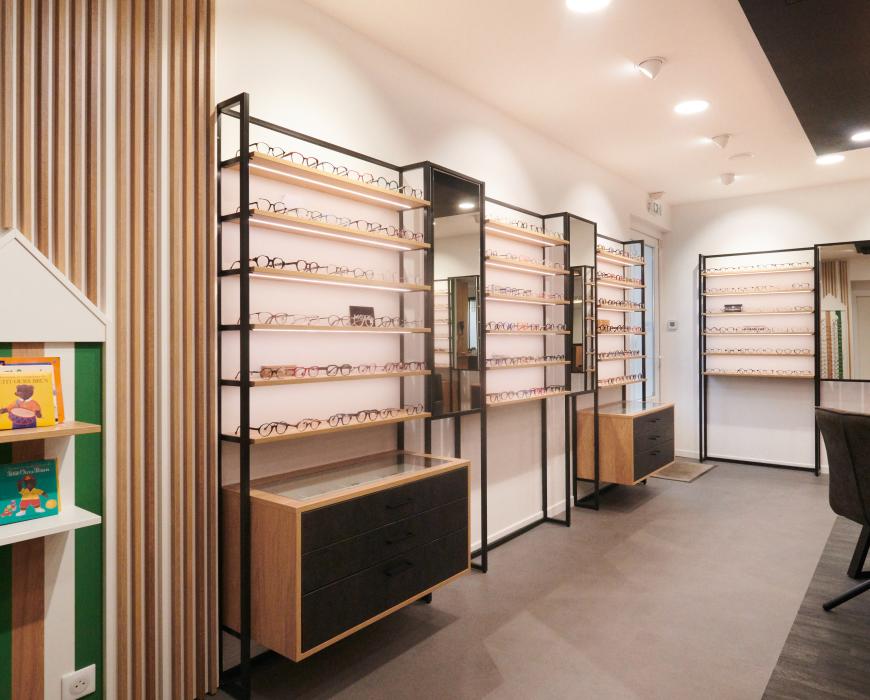 Les Binocles Bauloises眼镜店工业风改造丨JBCC-17