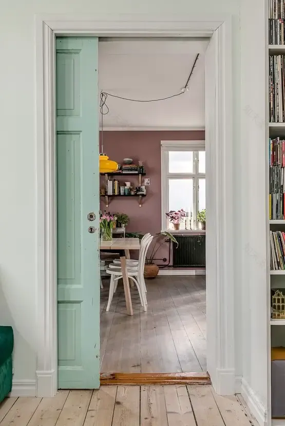 复古色彩的瑞典老屋厨房-9