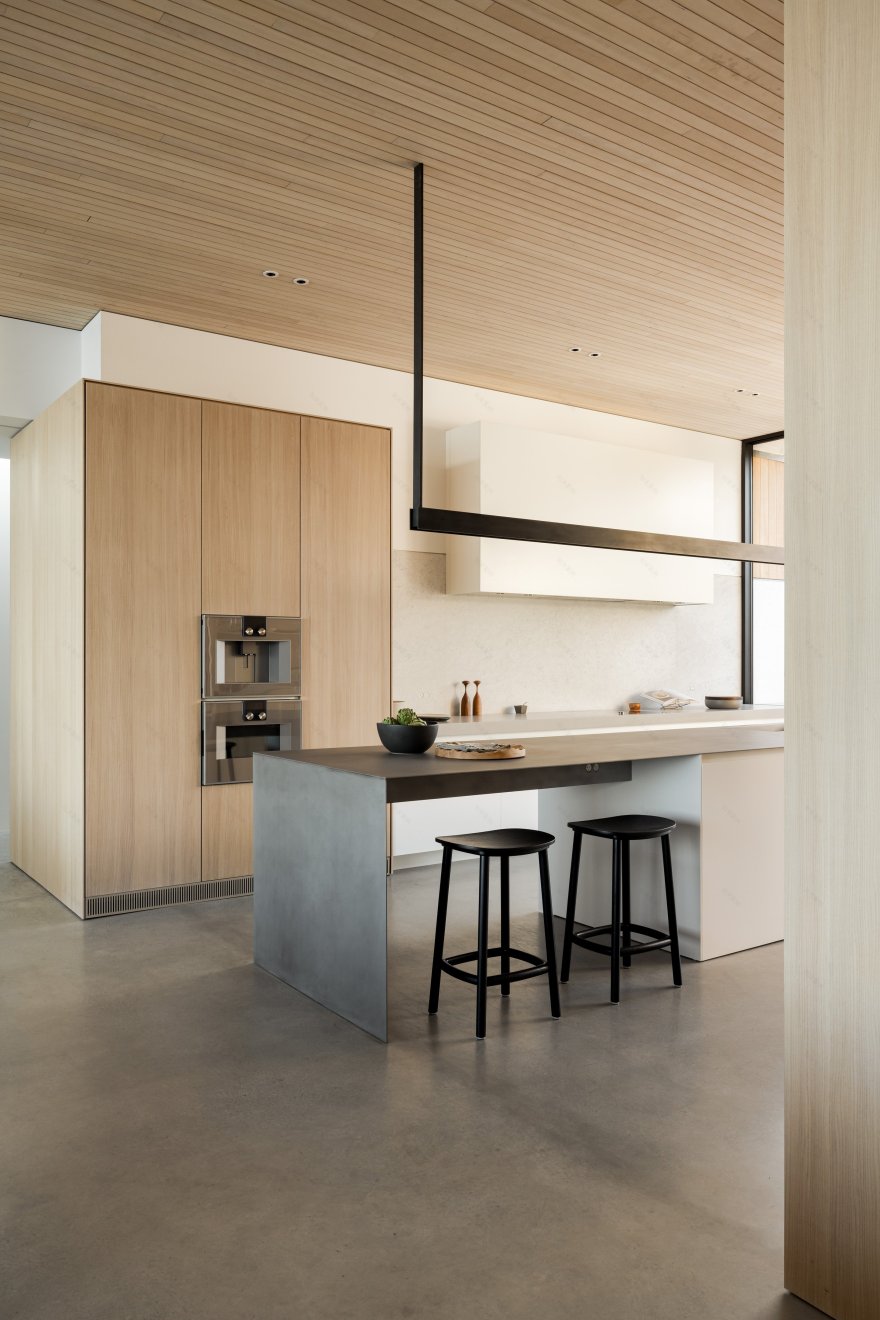 卡德伯勒湾别墅丨加拿大丨Falken Reynolds Interiors-39