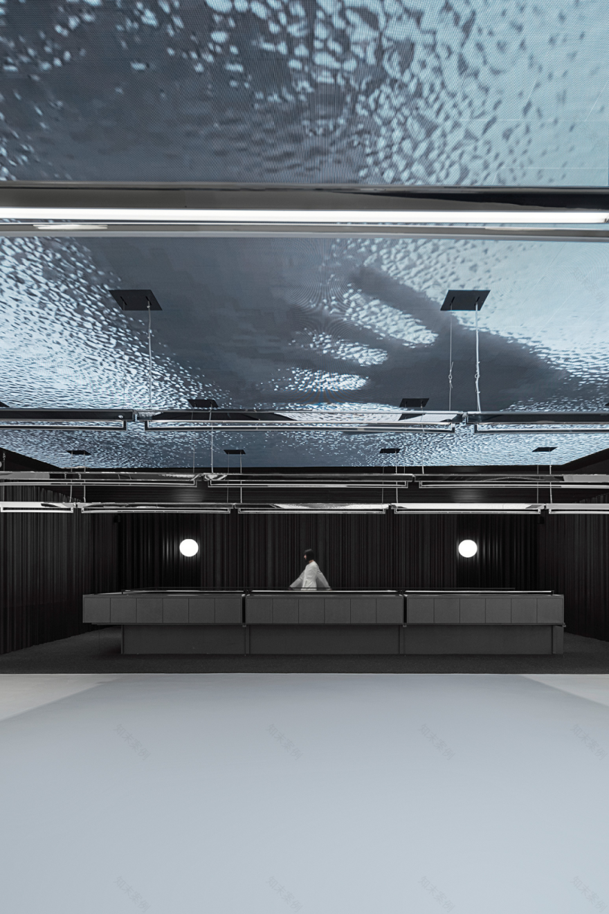 舞台上的自由灵魂·(SO)What Chengdu 买手店室内设计丨中国成都丨万社设计 Various Associates-54