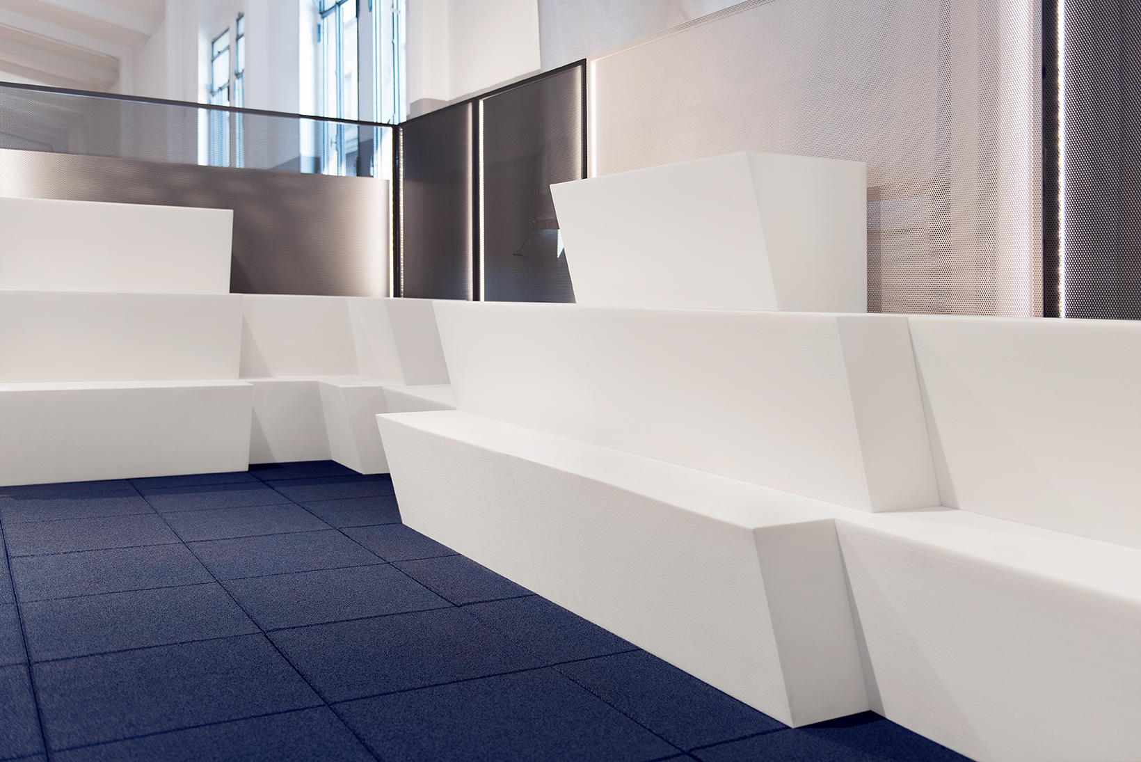 Joshua Sanders 2015 年商业展示厅室内设计-4