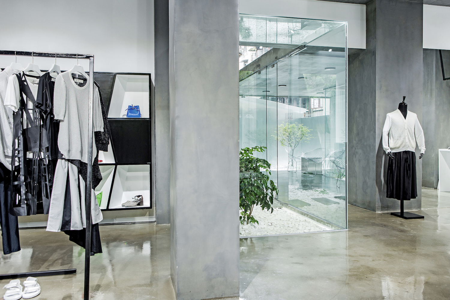 复古住宅变奏曲 · 成都街头趣味时尚空间-30