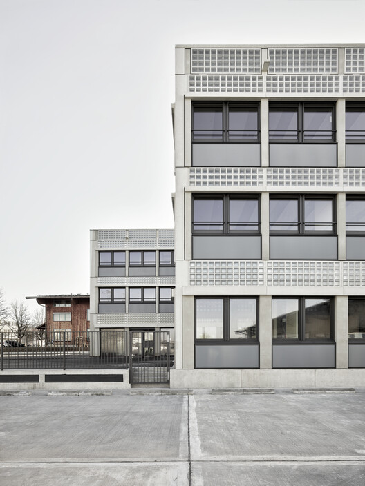 Zug WWZ 办公室和数据中心自来水厂丨瑞士丨Boltshauser Architekten-5