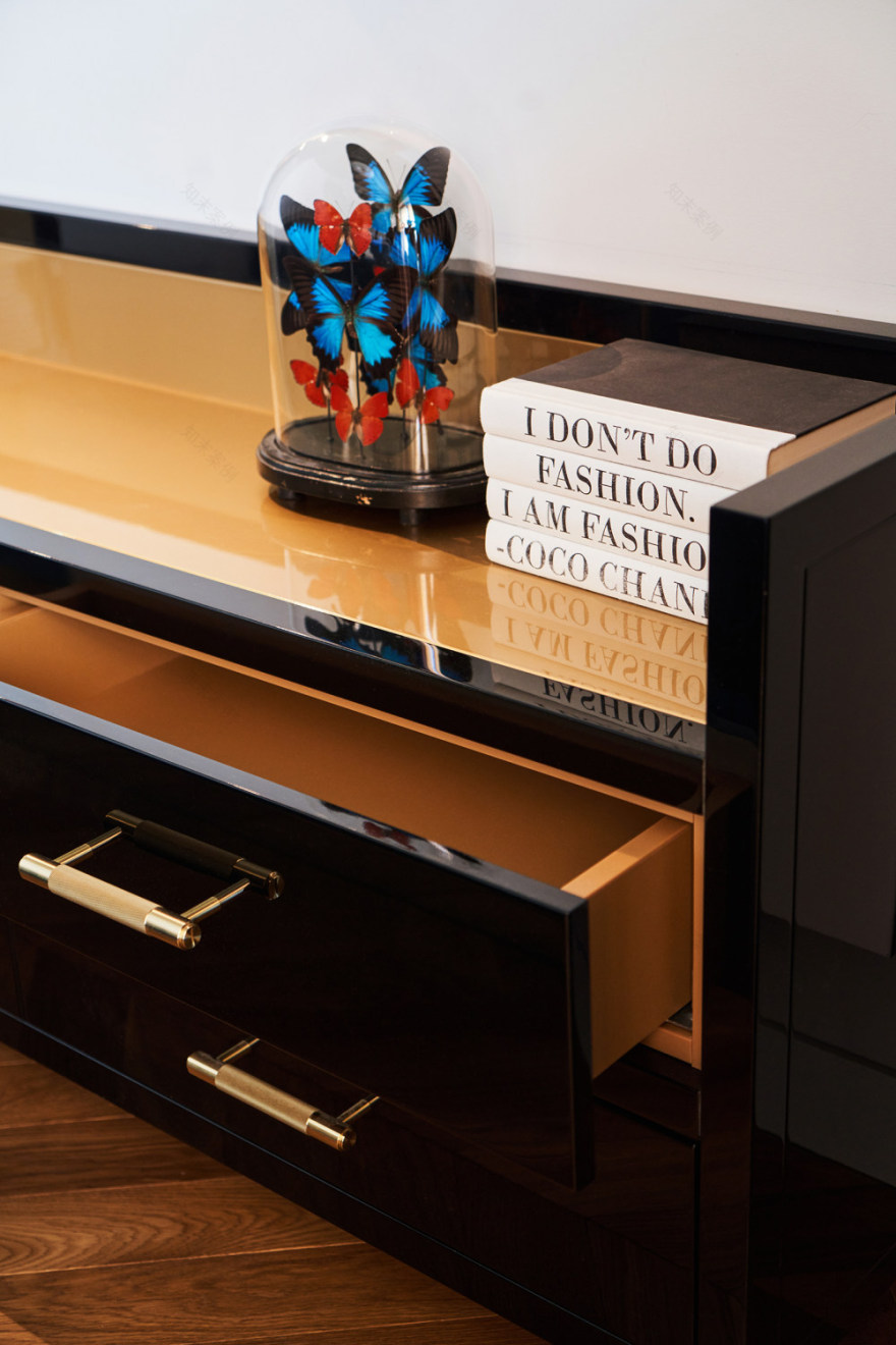 波兰极简几何公寓设计-22