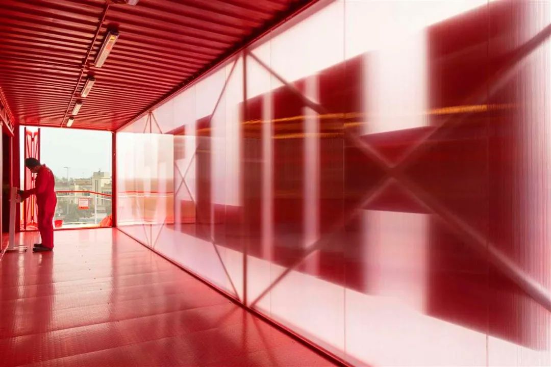 BBT 工业风元素快闪店设计丨科威特建筑工作室 WEFT-13