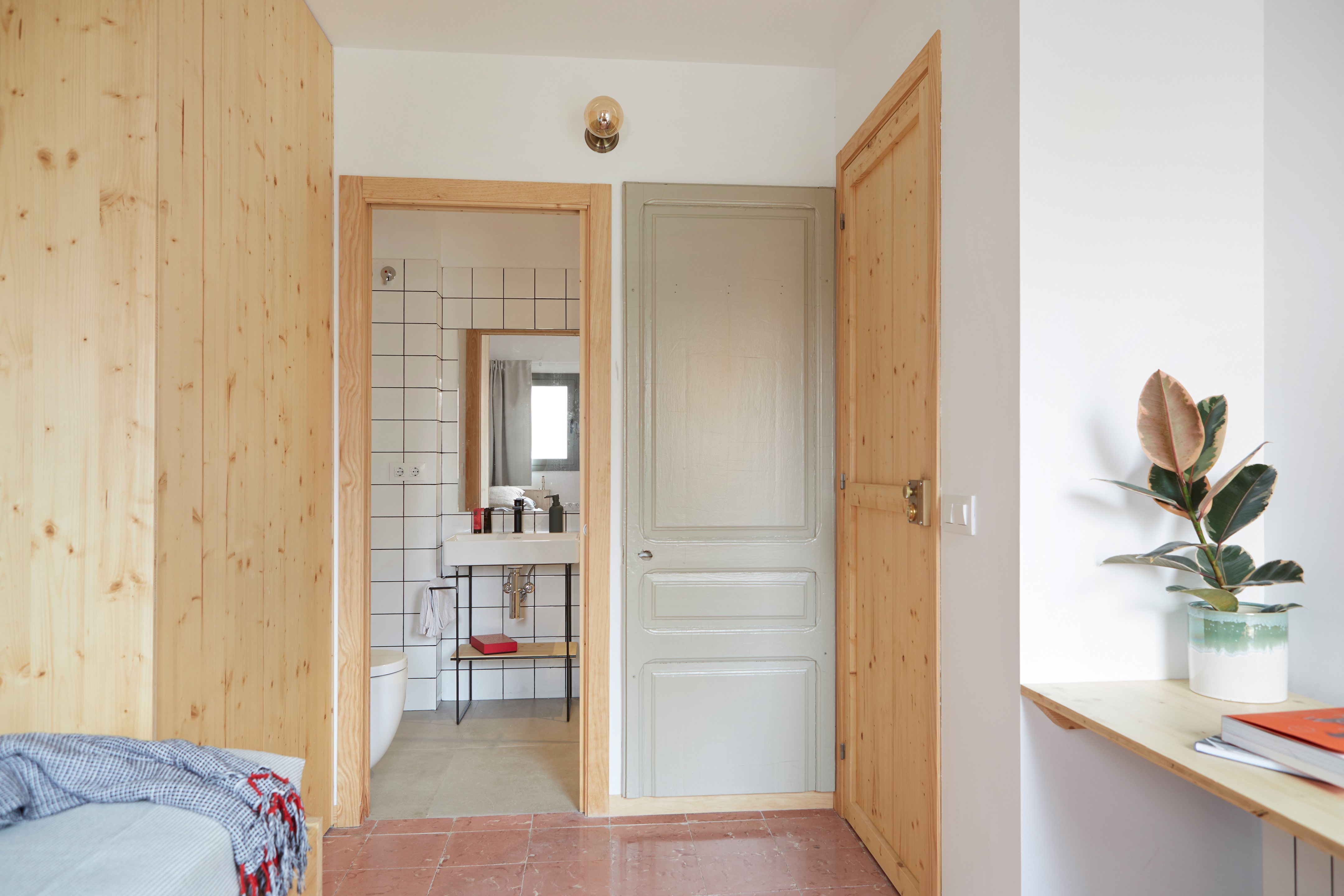 巴塞罗那共享公寓设计,打造青春活力空间-17