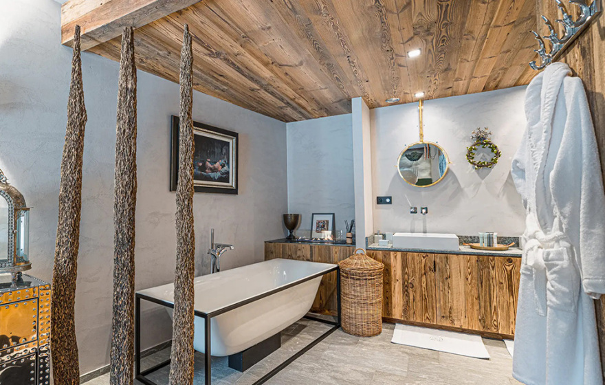 阿尔卑斯山间豪华 Chalet,自然美景与现代化设计的完美融合-10