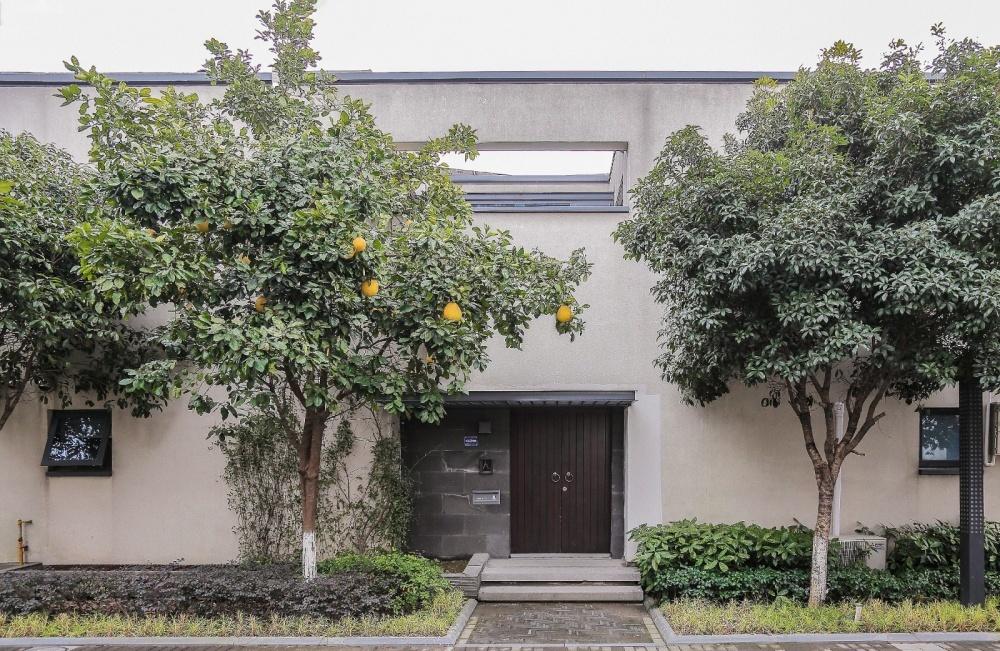 极简文艺家,灰色木色温暖空间-0