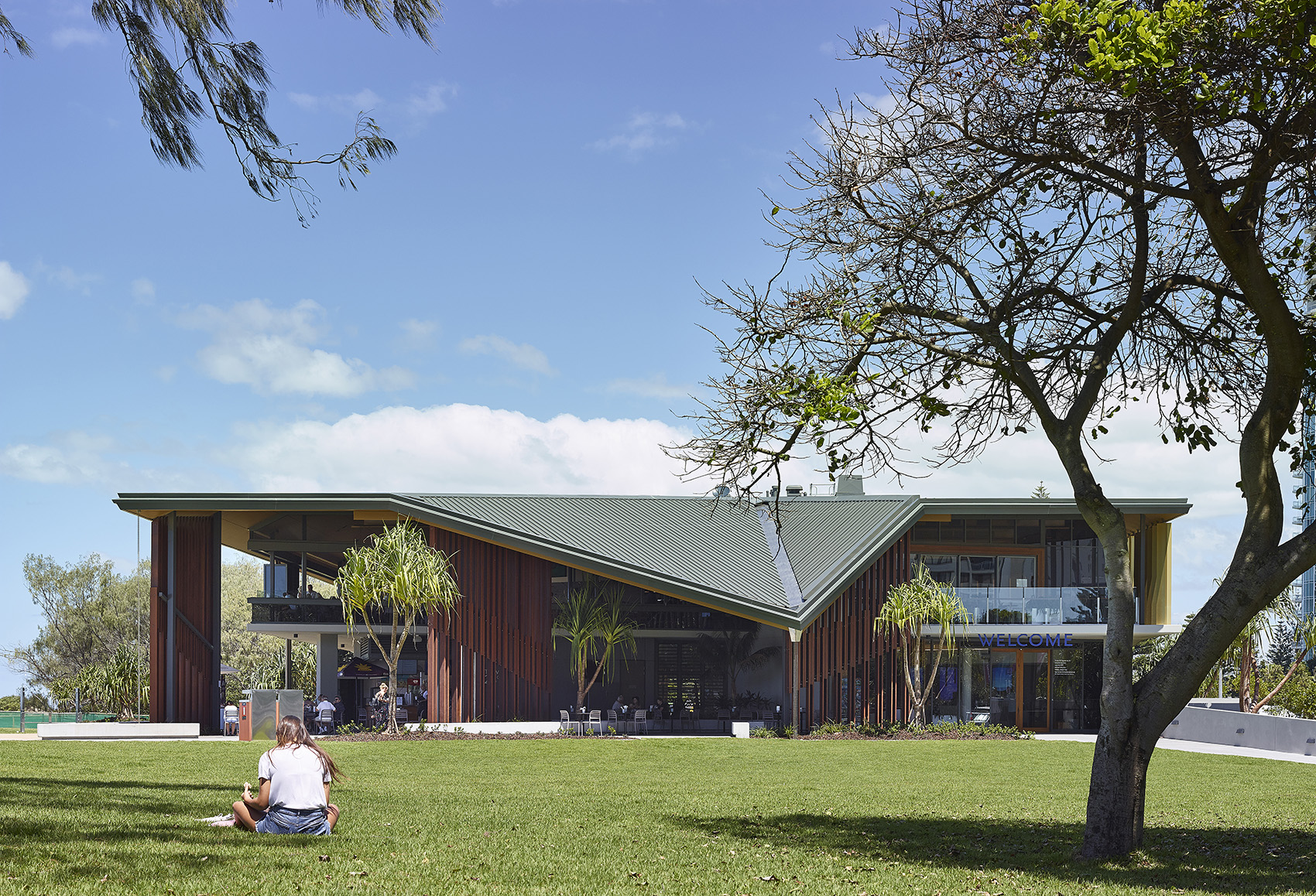 Kurrawa水上救援社团中心,澳大利亚 / Arkhefield-68