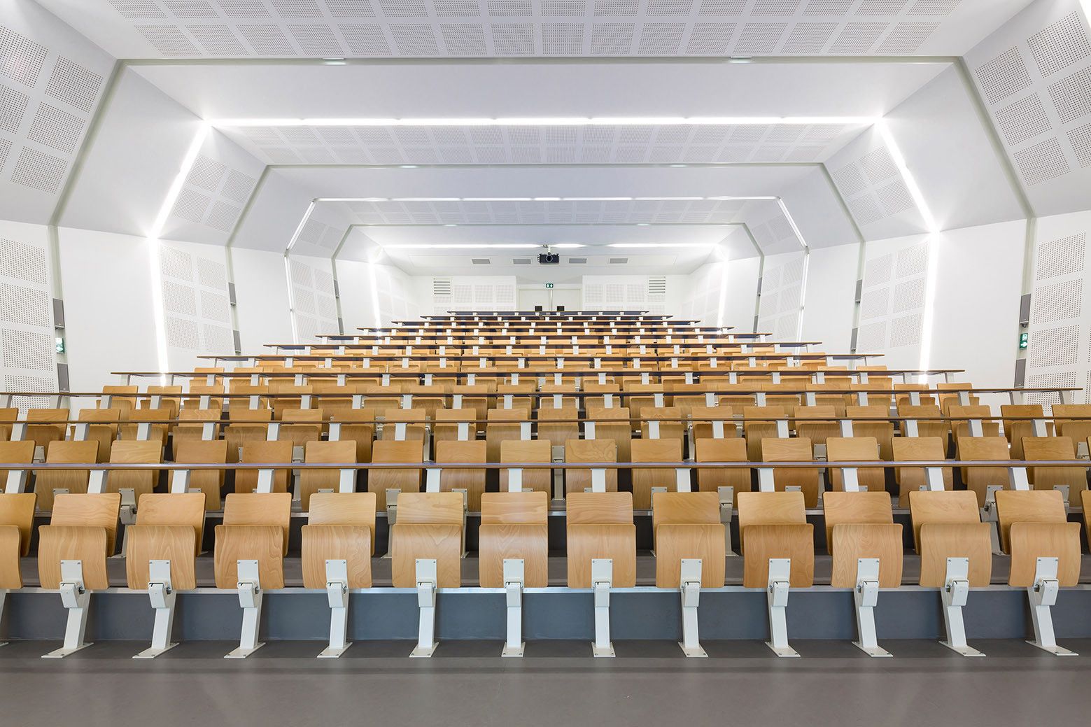 法国布列塔尼工程学院-35