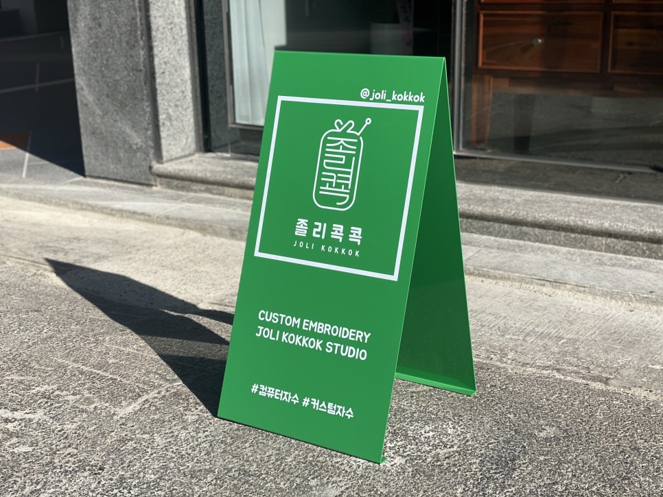 极简风格家居饰品店设计-10