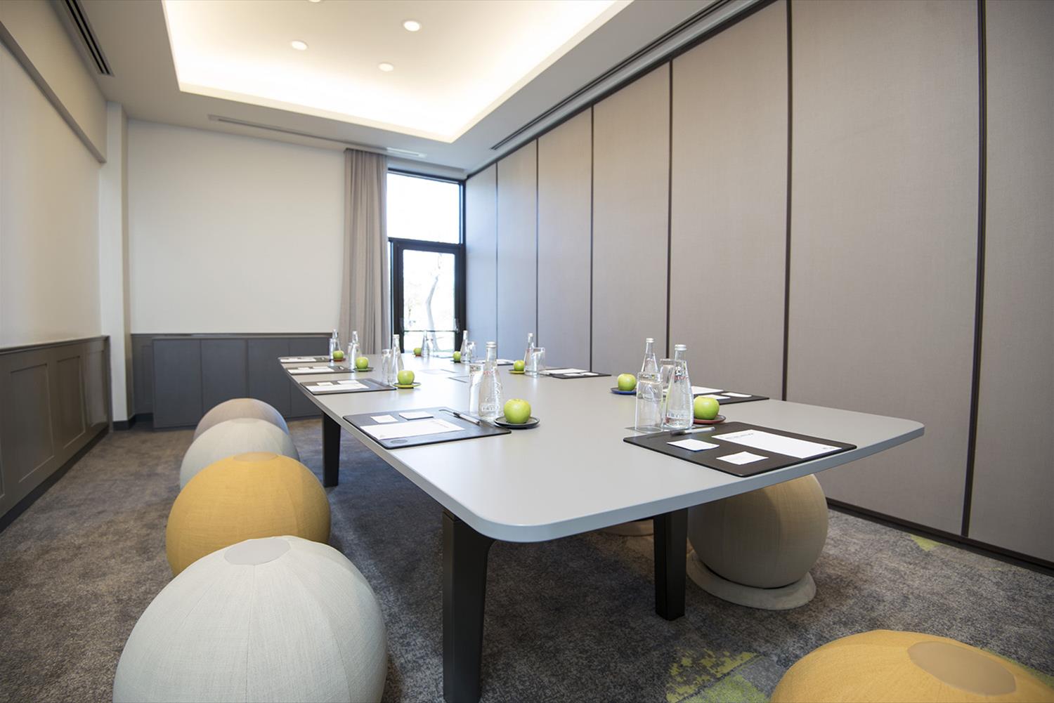 "巴西 Pullman Guarulhos 酒店会议中心 | 现代优雅设计，提升会议体验"-3