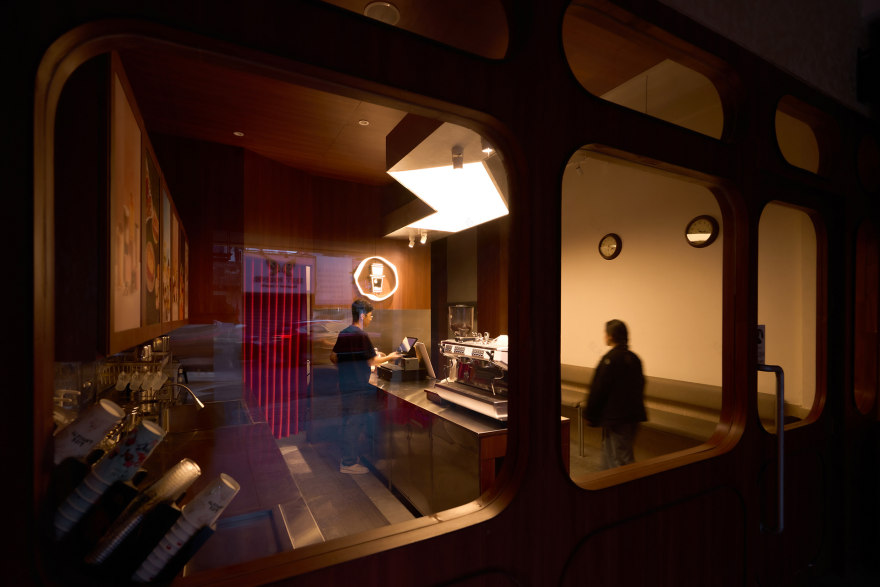 黑石头黎文师(这里ĐEN ĐÁ直译为黑石头,LÊ VĂN SỸ音译为黎文师 ,由于不清楚具体所指,可能翻译存在一定局限性) 丨越南胡志明市丨未明确提及设计公司,有主创人员信息-7