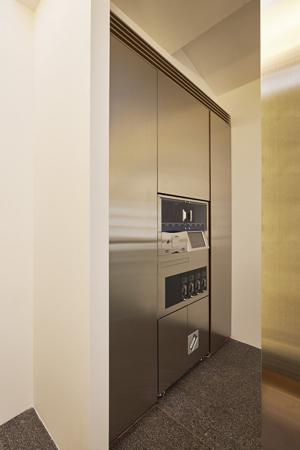 高级健康食品商店 PHC | 照明赋予的 12 级精致空间-23