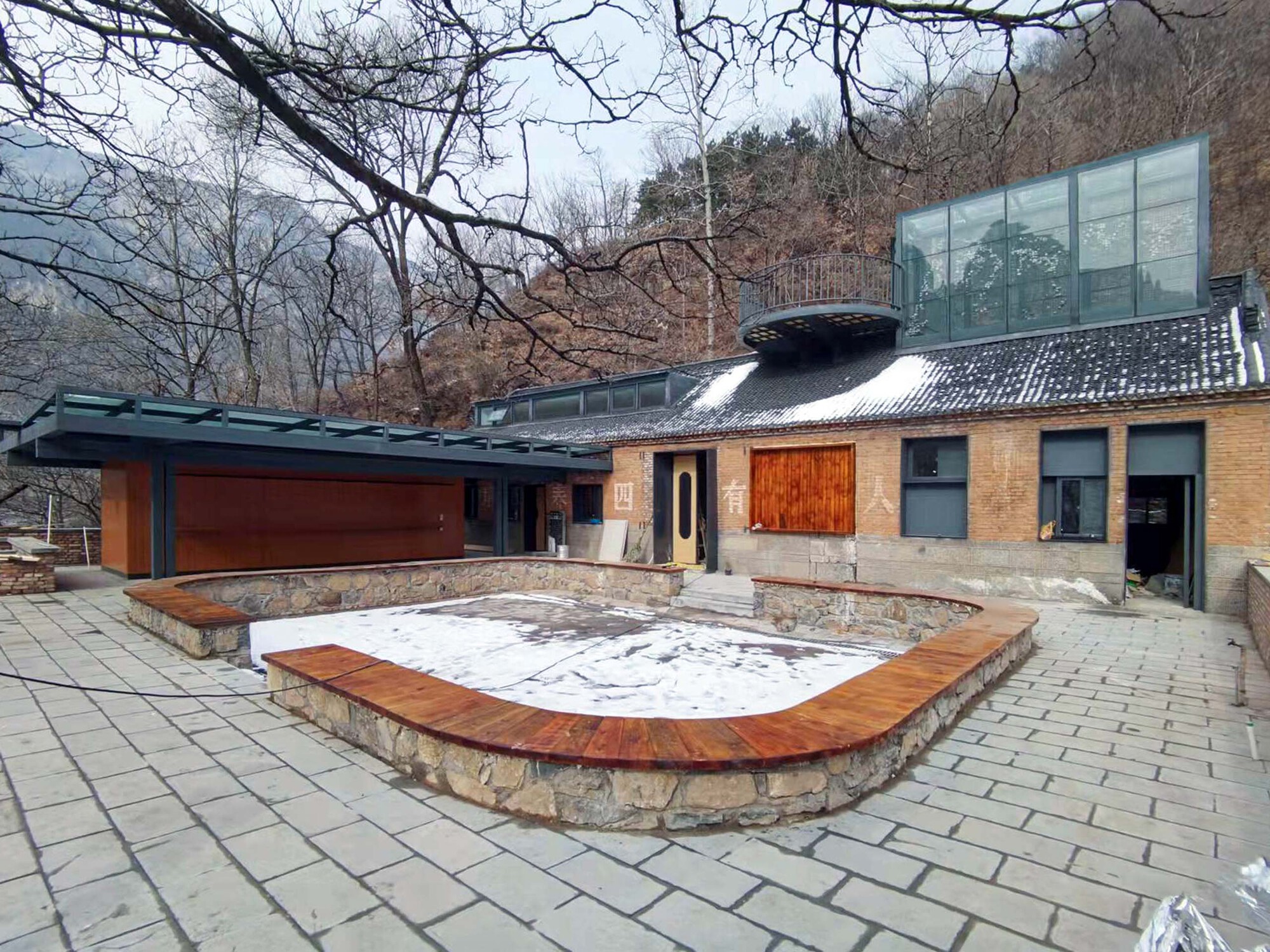 国梁艺术大学生研究训练计划中心丨中国-33