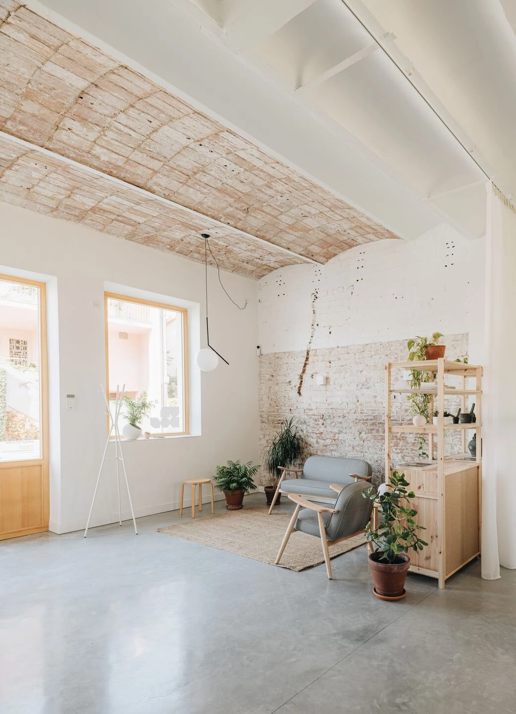 银行与家之间的建筑改造丨undos arquitectura-34