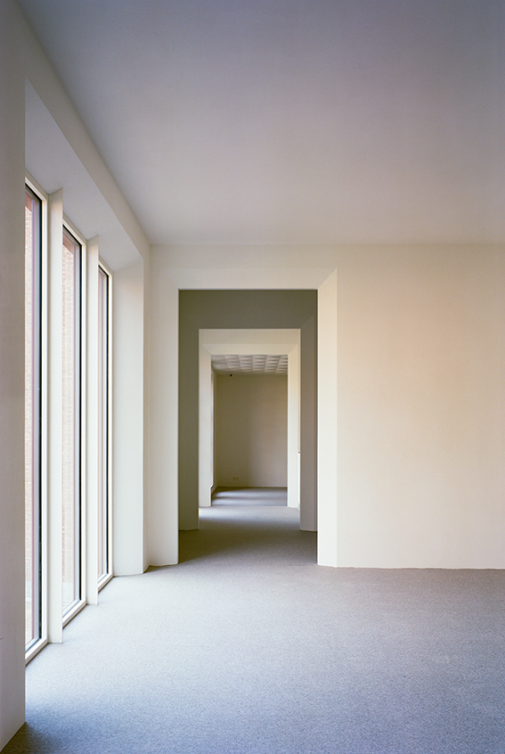 Z33 艺术馆 · 静谧之墙与城市对话-82