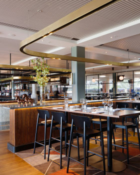MRC Medallion Bar Technē Architecture
