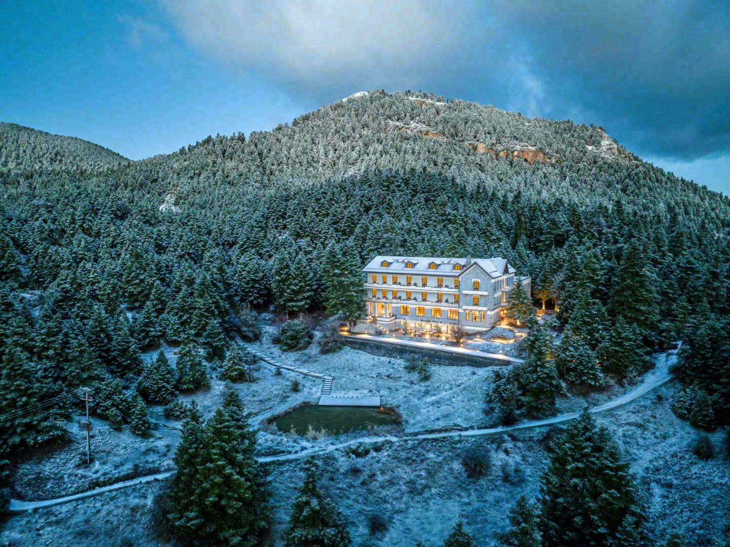 日本第一家设计酒店惊艳重塑-4