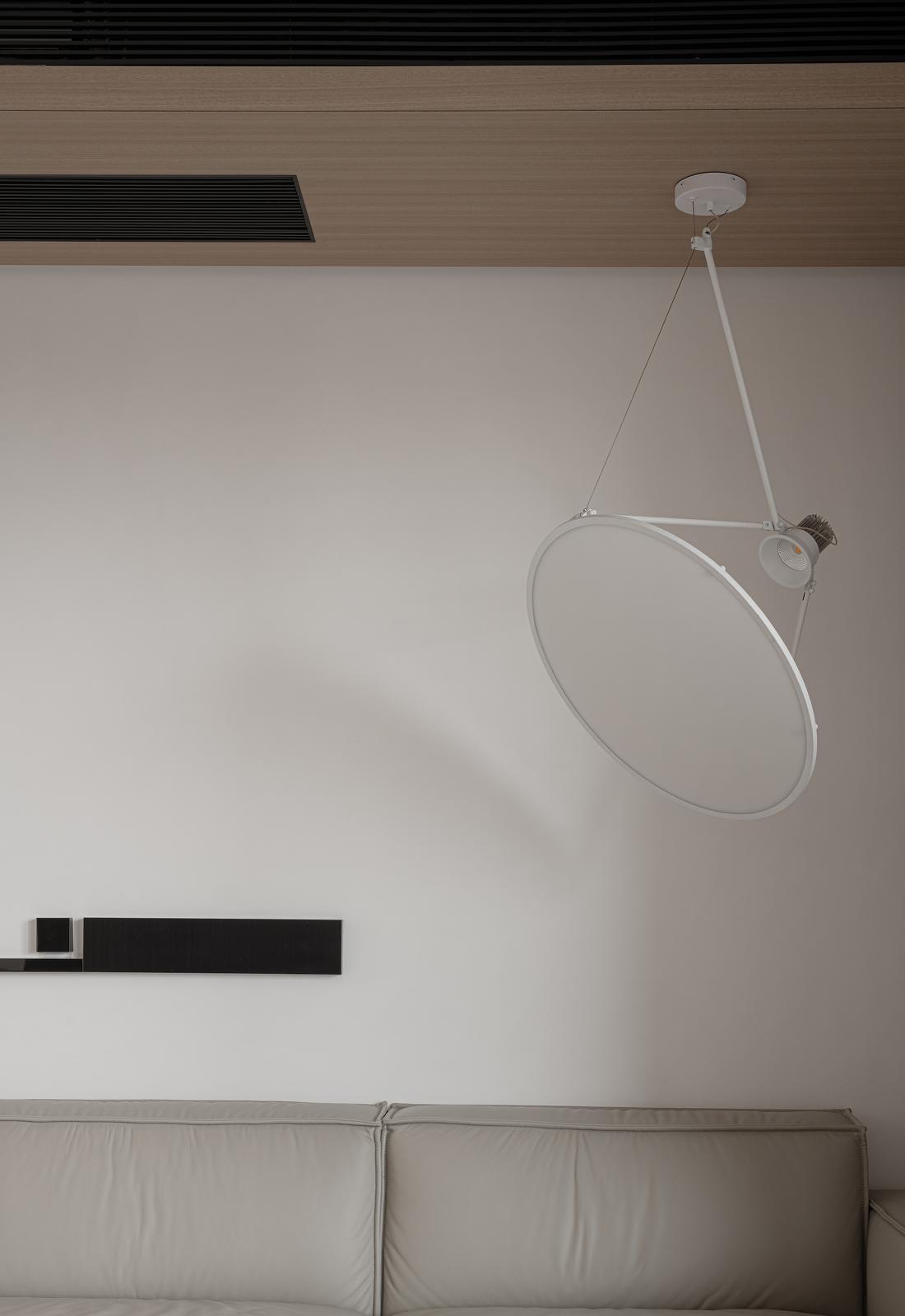 光线与空间的完美融合 · 顶楼平层住宅的创新设计-74