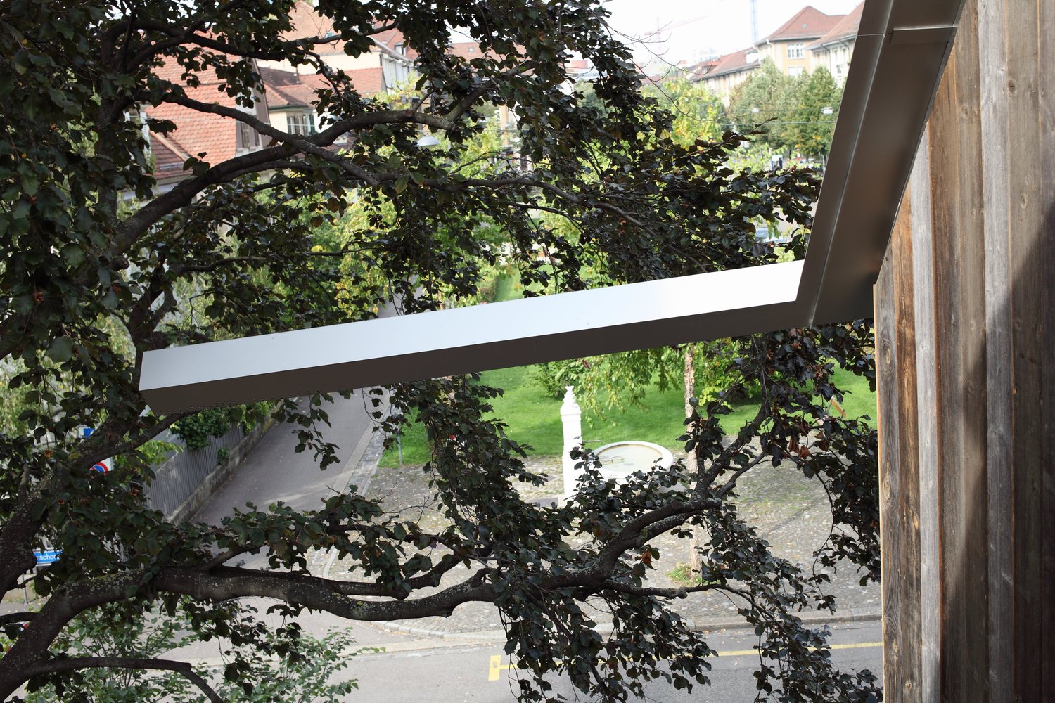 苏黎世轻型木结构住宅，嵌入历史与自然的和谐共生-30