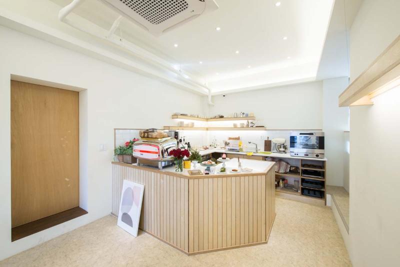 简约照明打造 17 坪咖啡厅-5