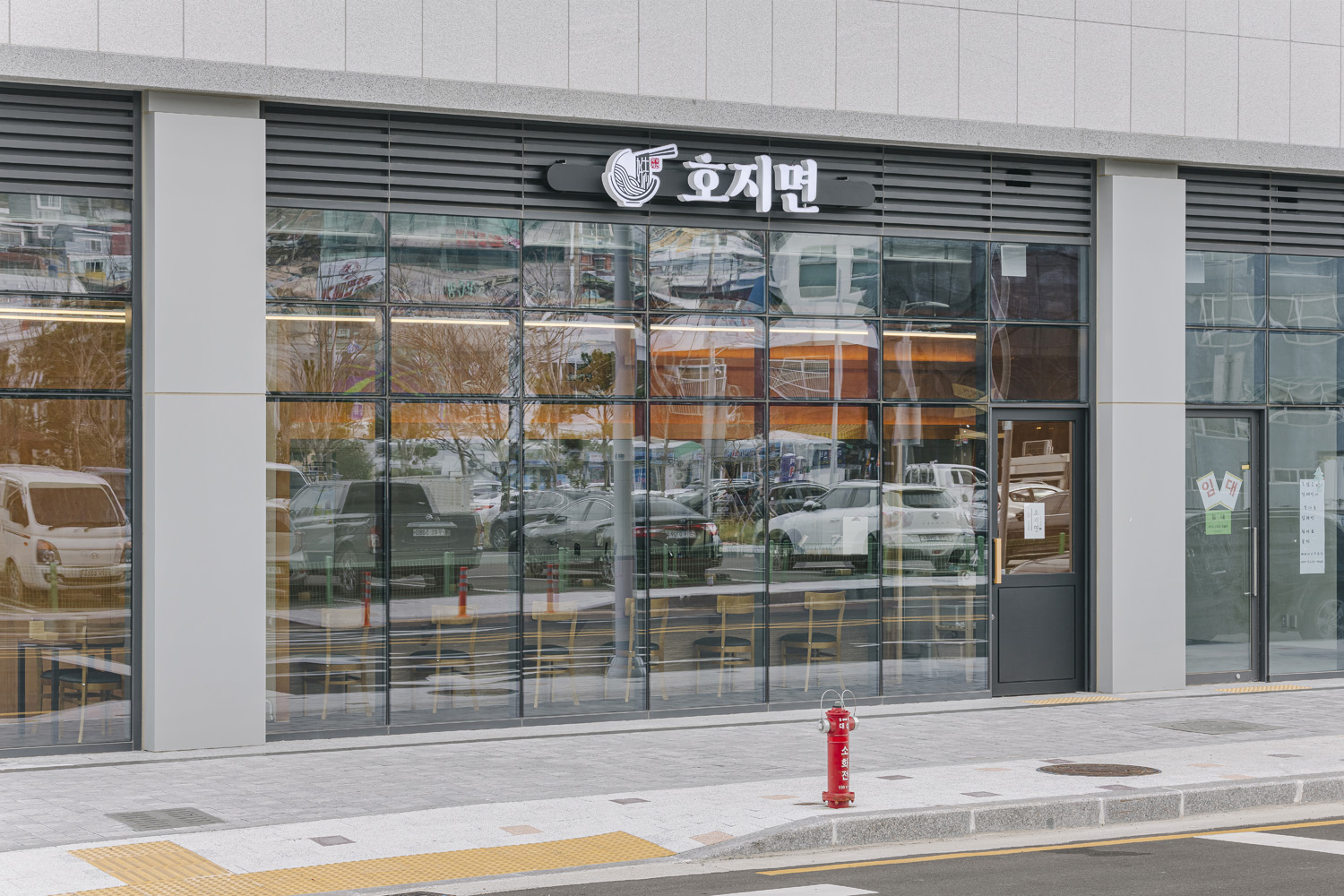 15 坪极简风国面馆设计 展现空间魅力-10