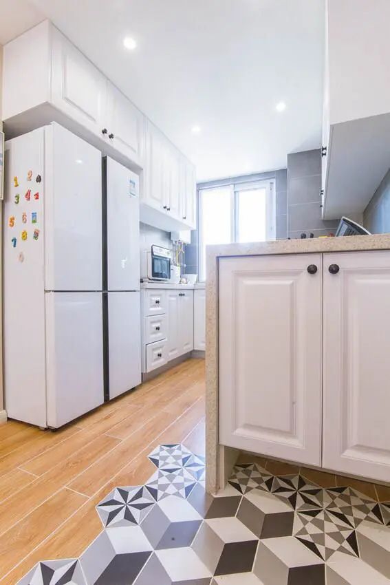 125㎡北欧简约混搭,大胆撞色展现个性空间-25