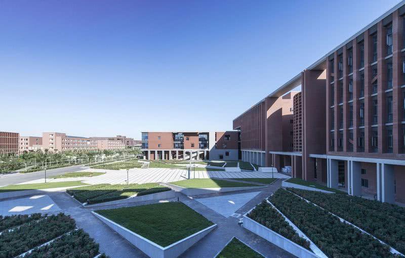 天津大学新校区水土建教学组团A·综合楼-31