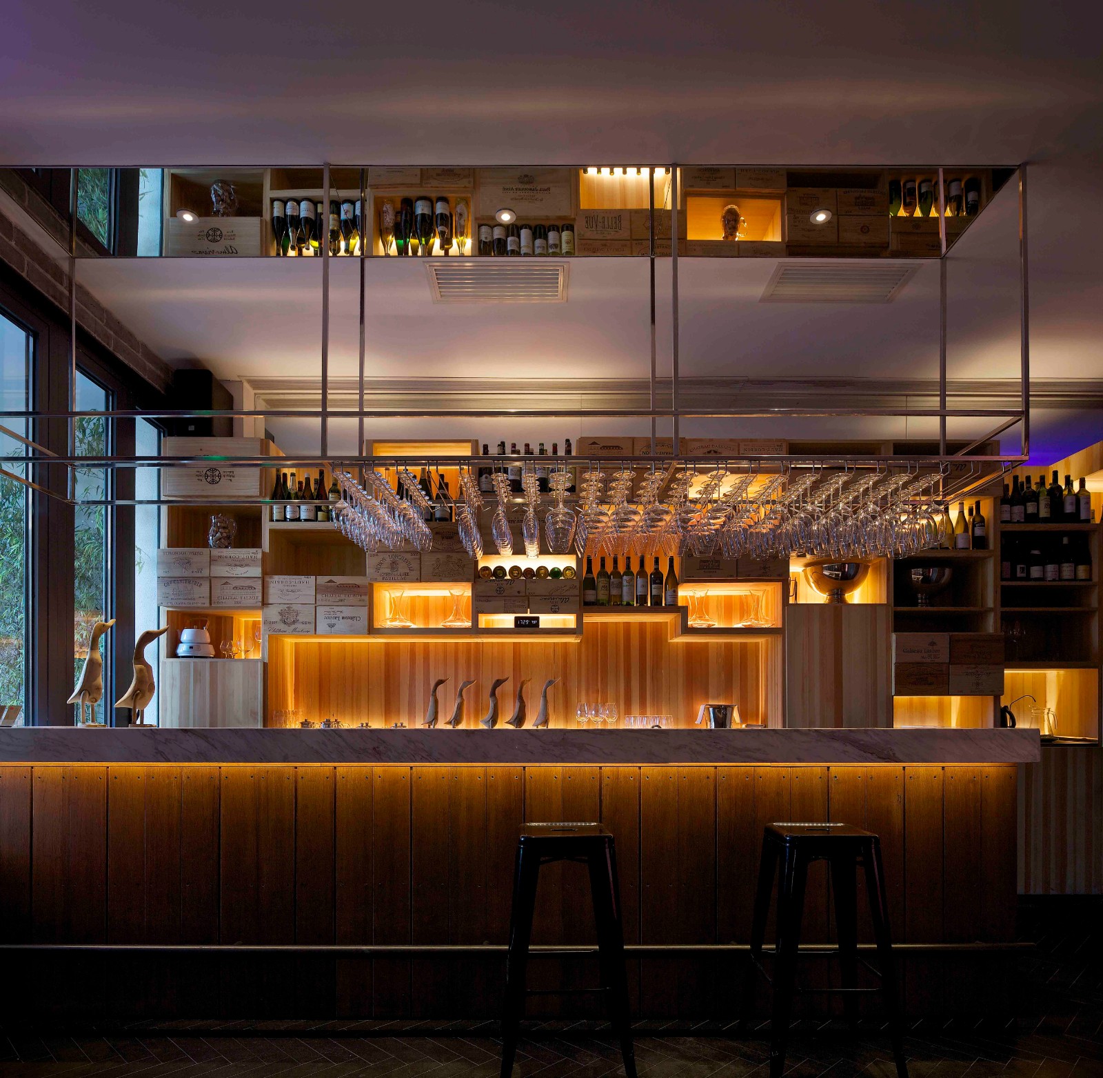 王大泉丨灯明影疏，映天地大美不言 晟永興三里屯店-3