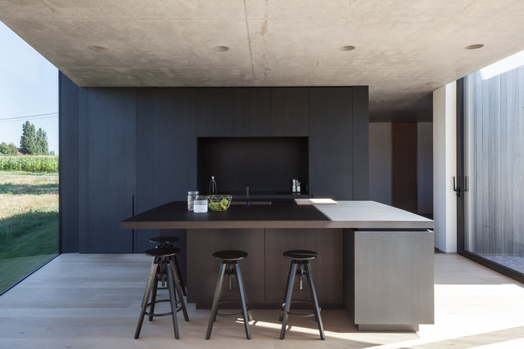 比利时乡村景观中的生活焦点-12