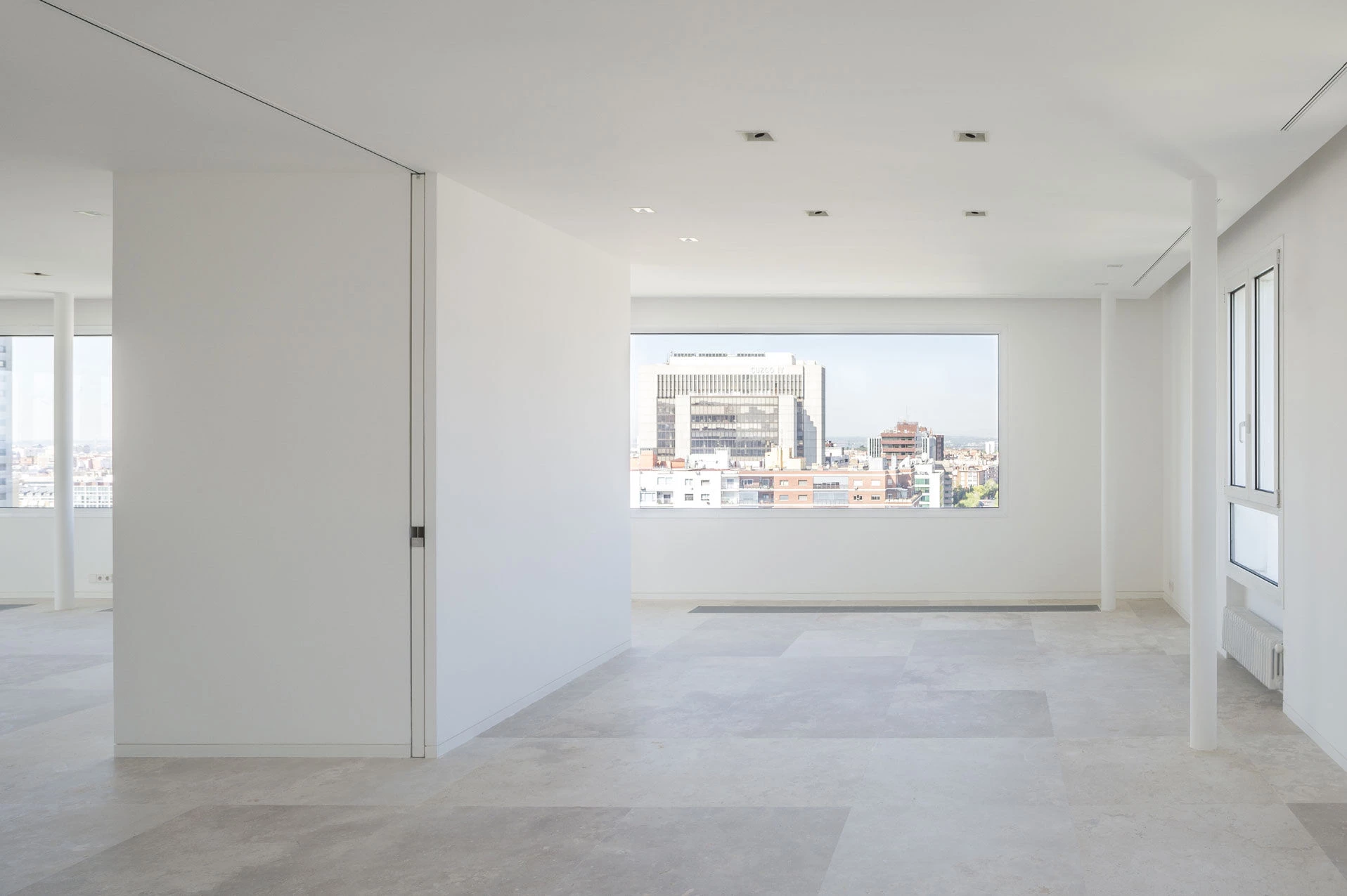 Madrid 复古公寓变宽敞明亮家园丨西班牙马德里丨HOLLEGHA arquitectos-11