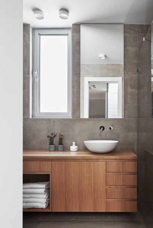 以色列简约住宅的宽敞魅力-31