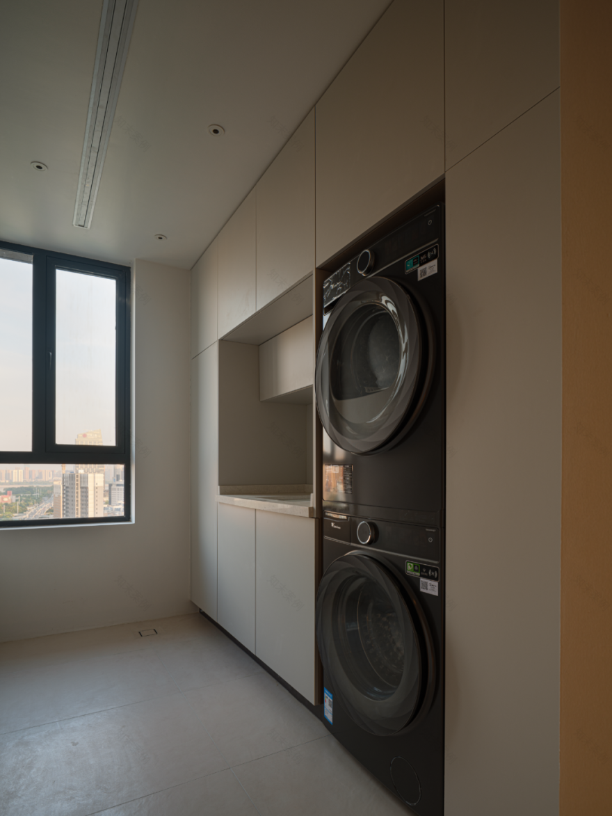 暖黄色宁静住宅丨中国武汉丨大思-102