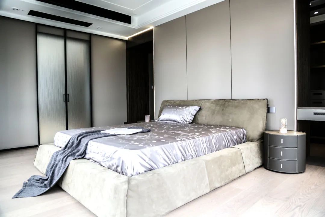 现代简约颐湾府丨深圳东易日盛总部-34