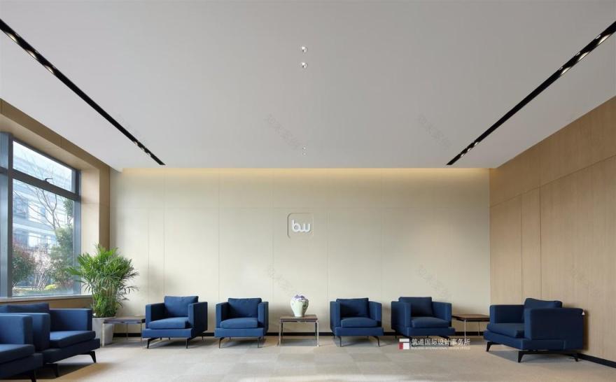 科技与人文共融的办公空间设计-30