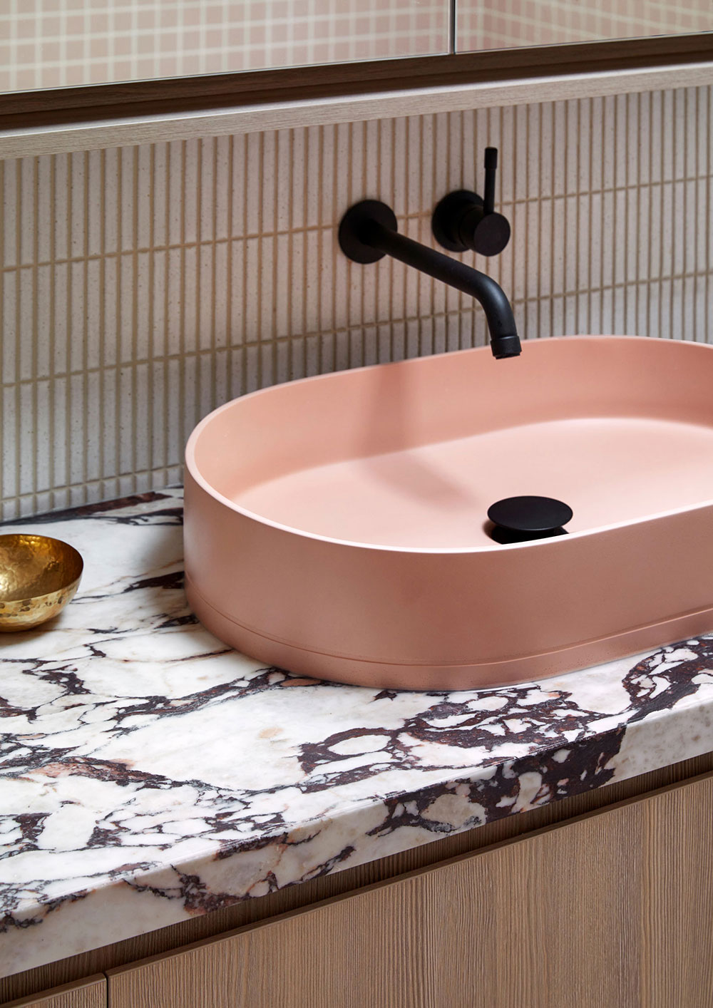 墨尔本色彩斑斓的 30 年代房屋现代改造-26