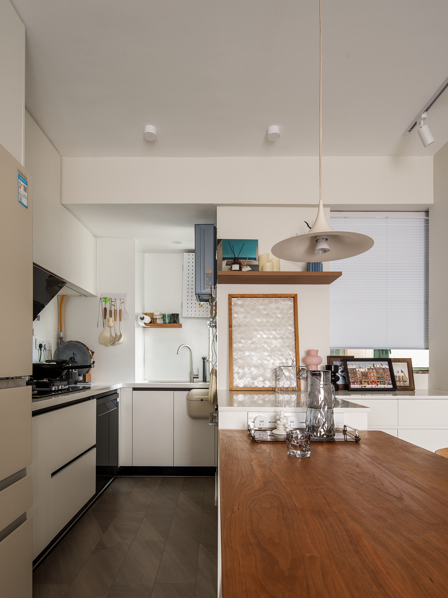 自由式客厅+日式四分离,治愈系的二人一猫-27